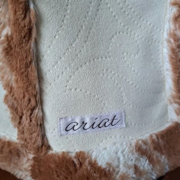Ariat Reversible Cream & Tan Vest Sleeveless Faux Fur Vest M - Picture 9 of 9